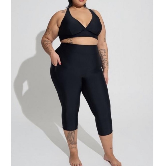 TORRID NWT High-Rise Pocket Capri Swim Legging - Picture 1 of 6